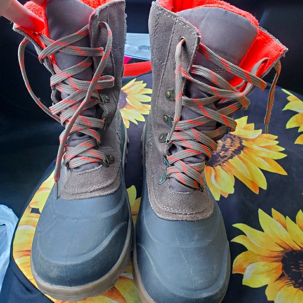 BareTraps Winter Boots